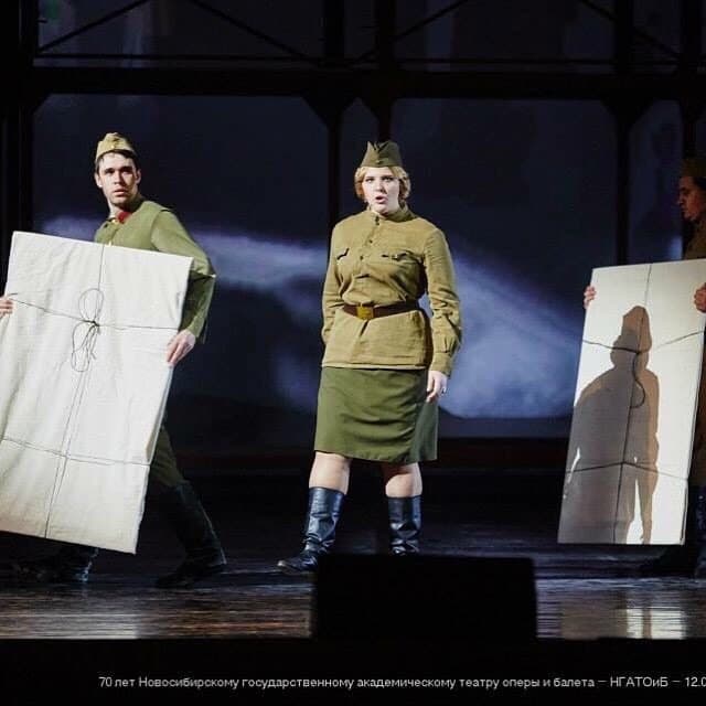 Polina Rosner on stage